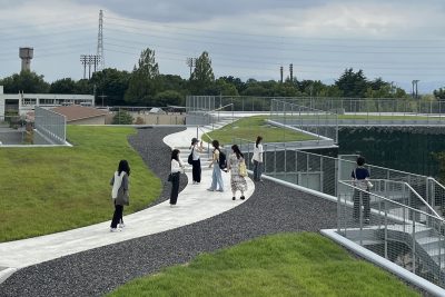 夏の建築巡りバスツアー