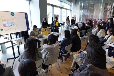 学年を越えて学び合う——デザインプロデュースコース 選抜合同講評会